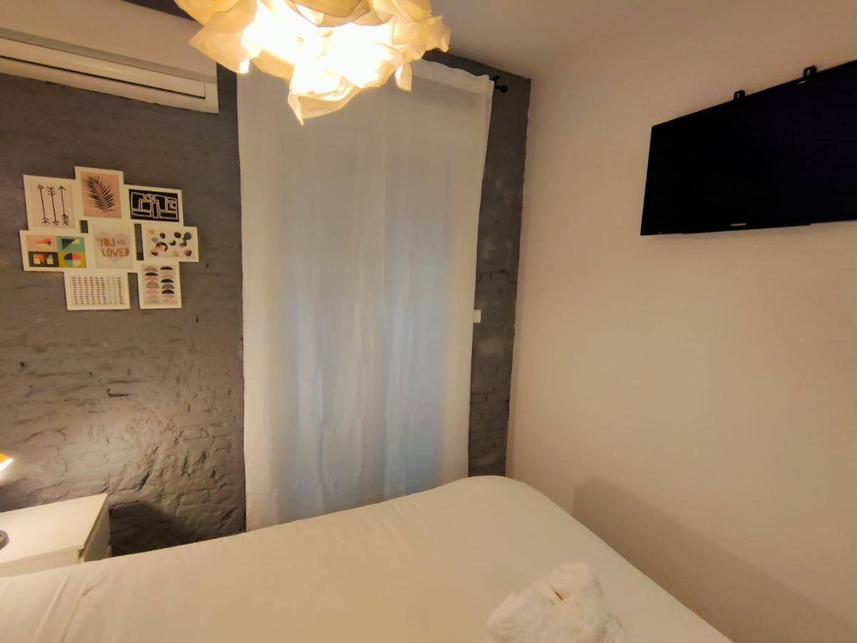 Pequeno Alojamiento Con Mini Piscina - No Climatizada Valência Exterior foto